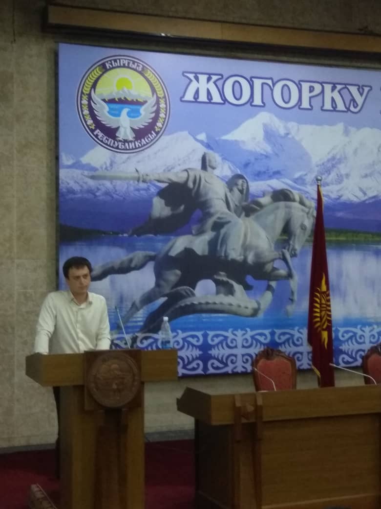 Timur Shaikhutdinov is making a presentation for MPs